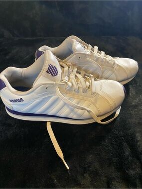 K-Swiss Women's Verstad  White and Purple Vintage Leather Sneaker